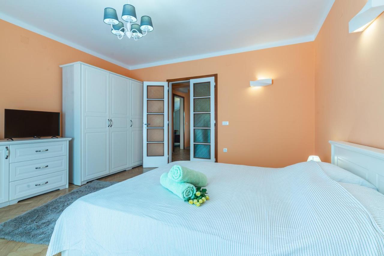 Apartments Virna Opatija Exterior foto
